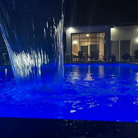 Lux Villa
