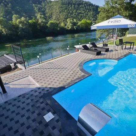 Lux Villa