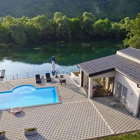 Lux Villa
